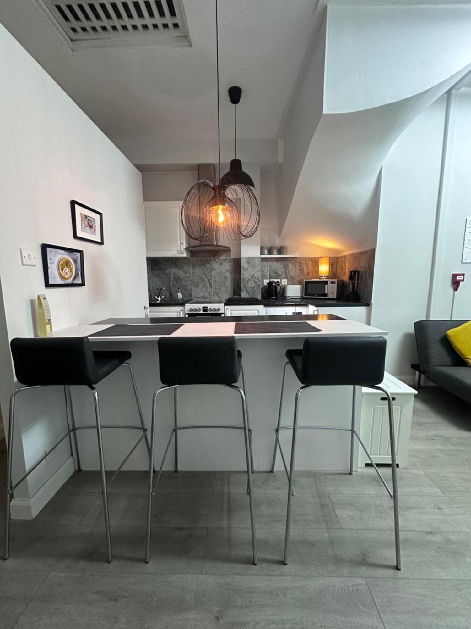 Apartament Shad *