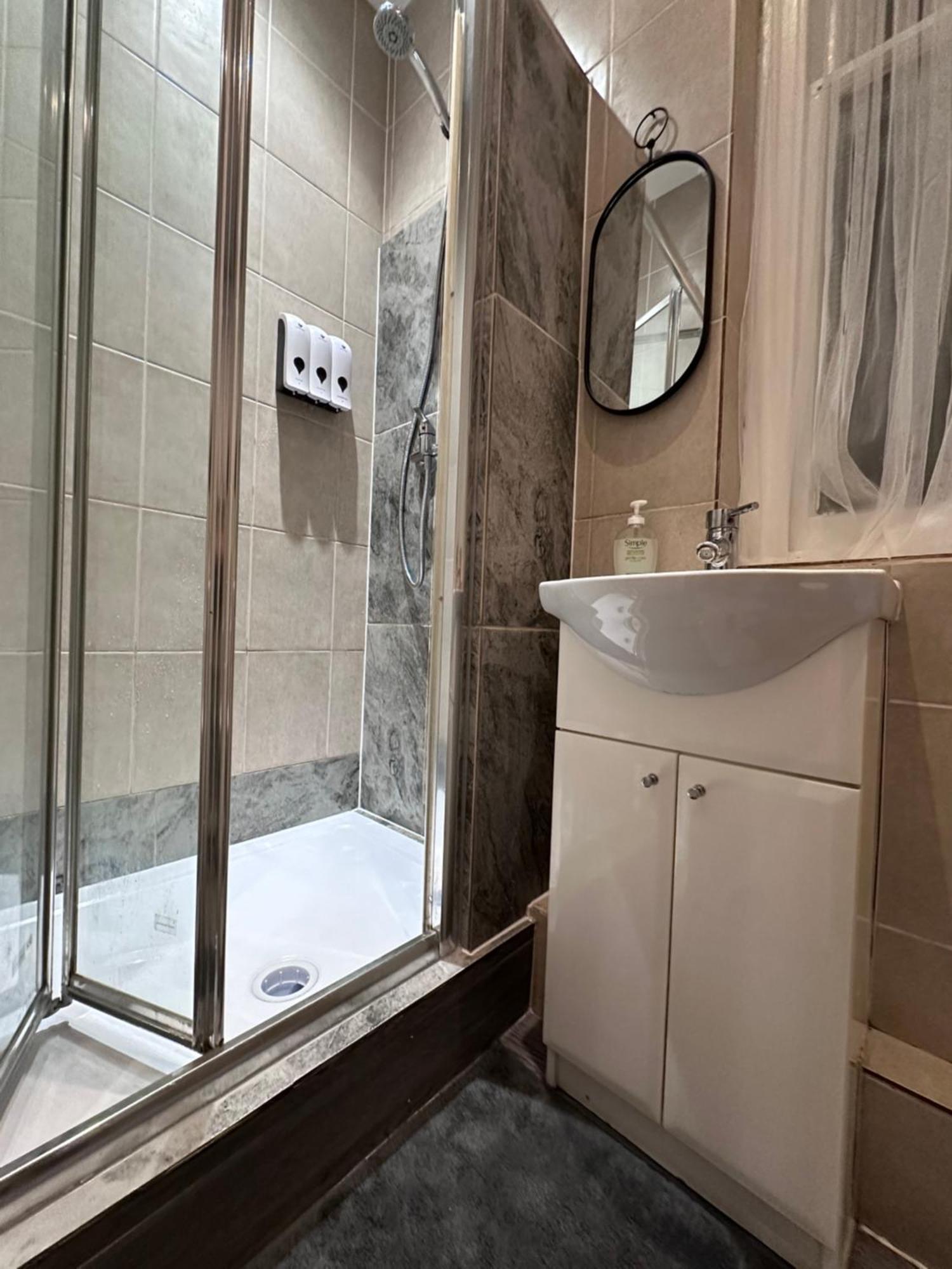 Apartament Shad
